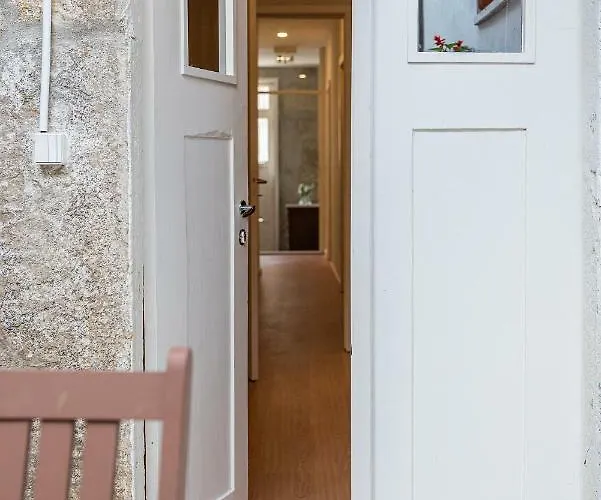 Zd Moreira Flats A By Portoproperties4you *